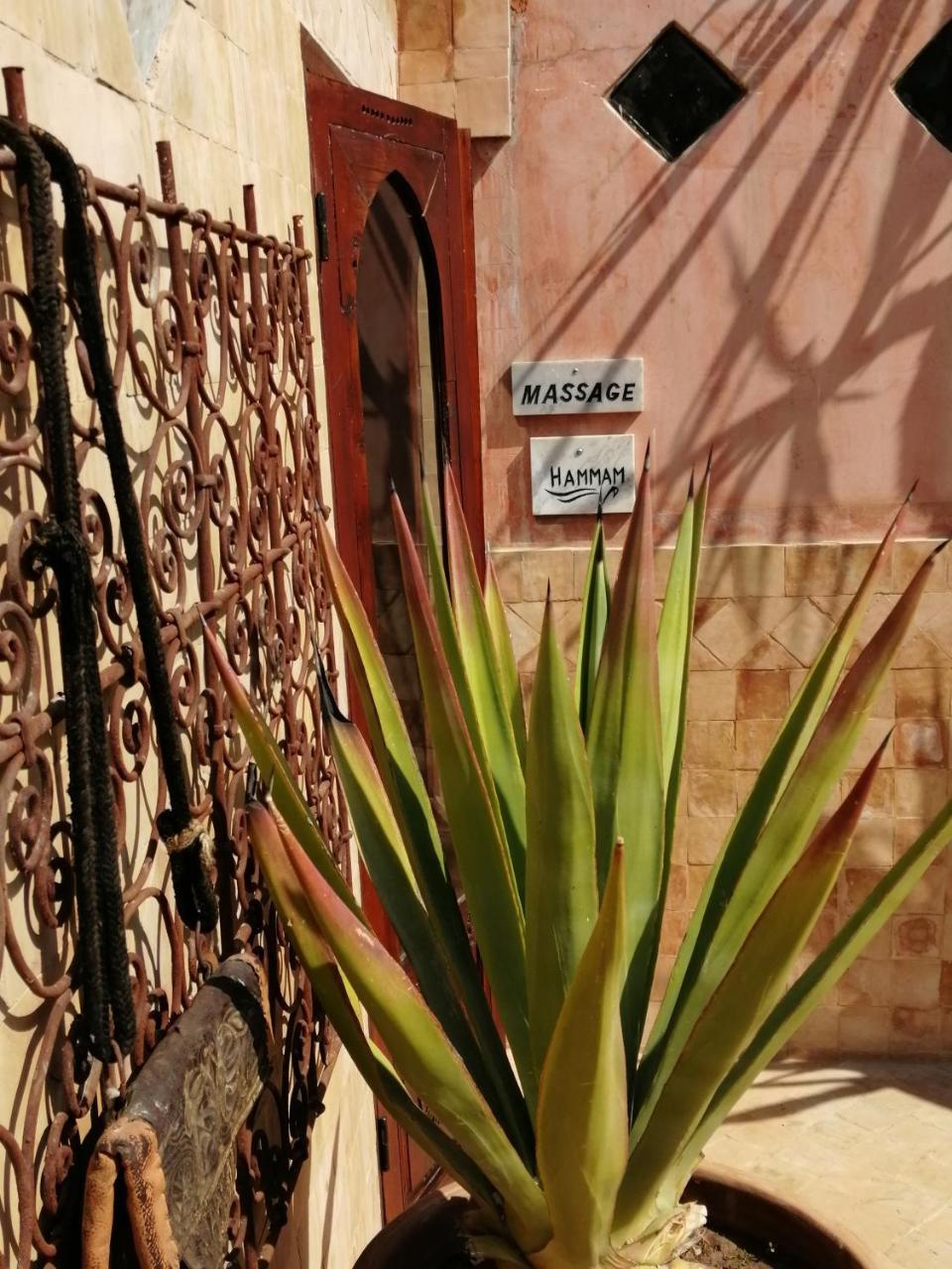 Les Bains De Fez Tara Bed & Breakfast Exterior photo